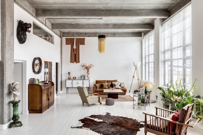 Spacious apartment with industrial and retro features (12)