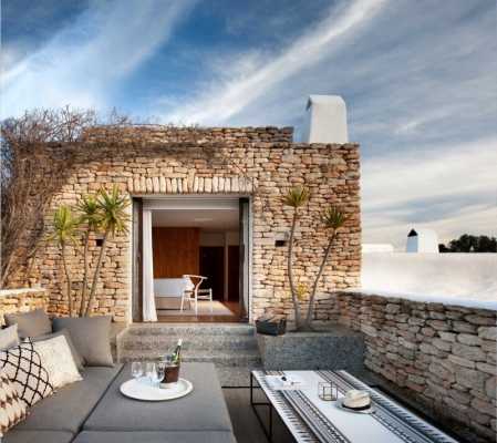 Vacation House in Ibiza with Interiors Designed by TG Studio