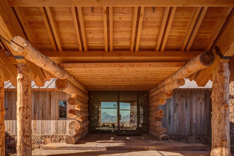 Wolf Creek Ranch - Log Home with traditional ranch architecture (8)