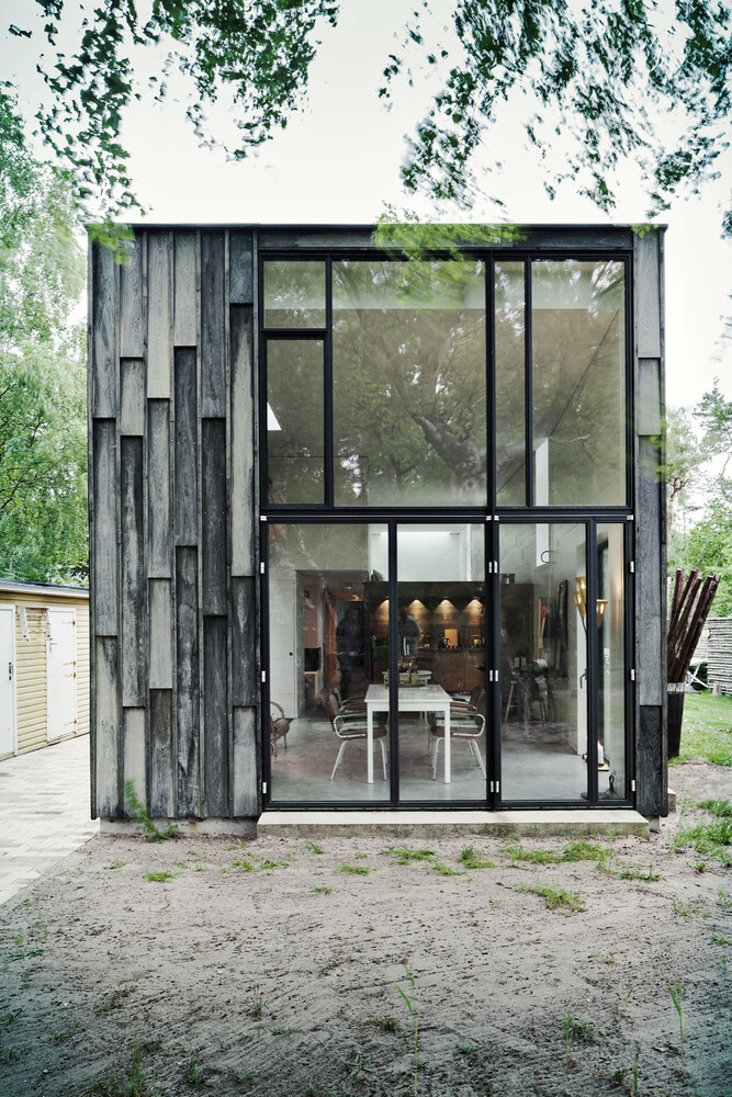 Architectural facade which offers an attractive look Forest House (9)