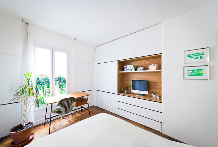 Fashionable Parisian Apartment that has a Mini Vertical Garden in the Kitchen (12)