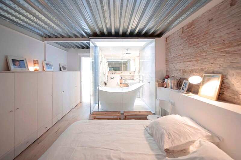 Last Old dairy farm in Barcelona converted in one single house (7)