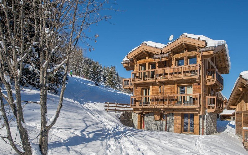 Luxury sky chalet located in a private hamlet - a modern winter wonderland (5)