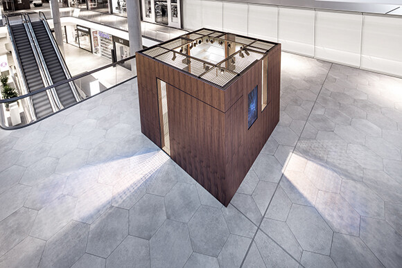 Pop Up Box & Food Corner convertible retail space that offers a customizable presentation area (3)