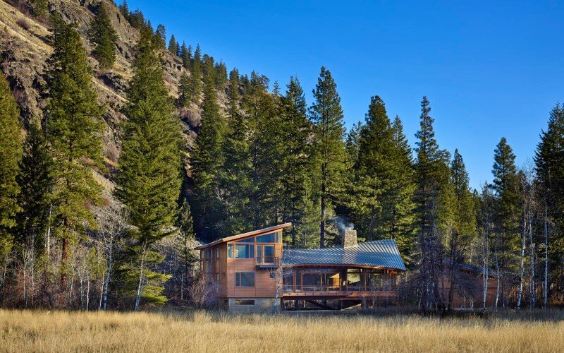 Sustainable mountain house in the Methow Valley of Washington State