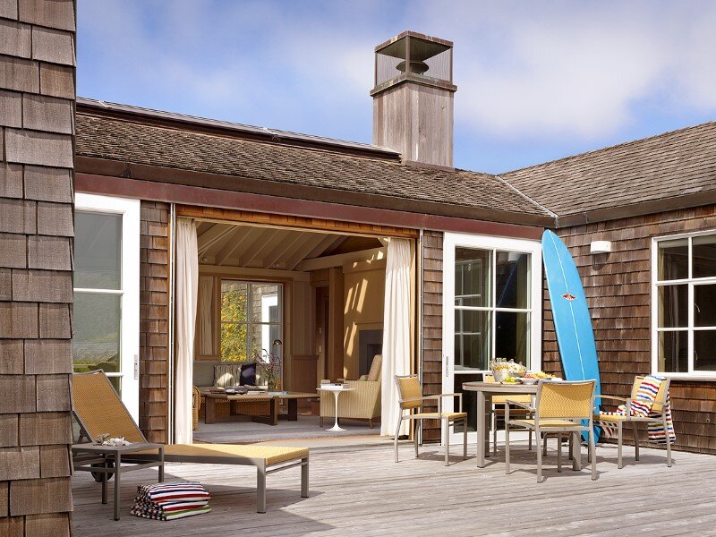 Traditional beach house in Northern California Stinson Beach House (12)