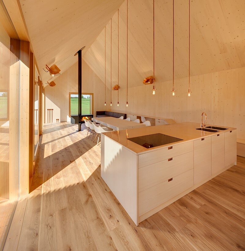 Wohnhaus aus Holz wooden-frame house heated by a geothermal heat pump (10)