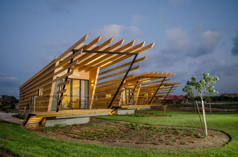 Wooden bungalows built with prefabricated elements (9)
