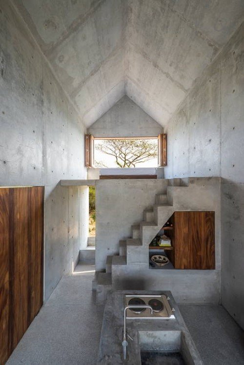 Beautiful Tiny Concrete House with a Minimalist Architecture (6)