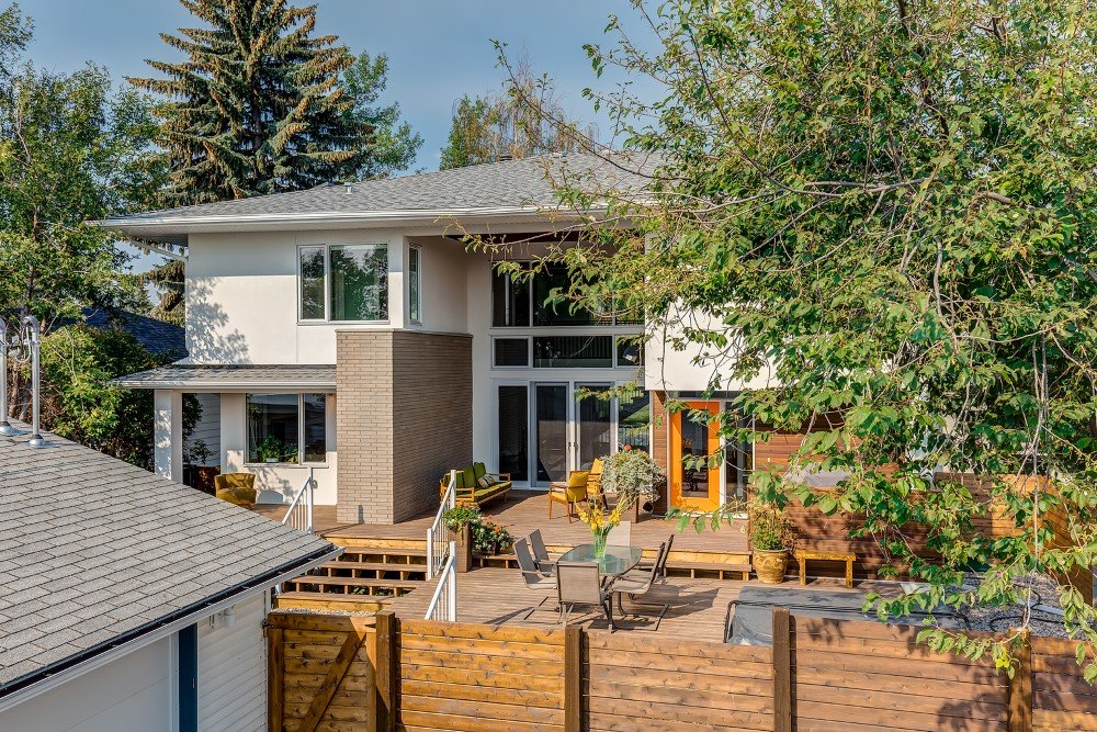 Beautiful 2-Storey Home for a Family of Five, Calgary (12)