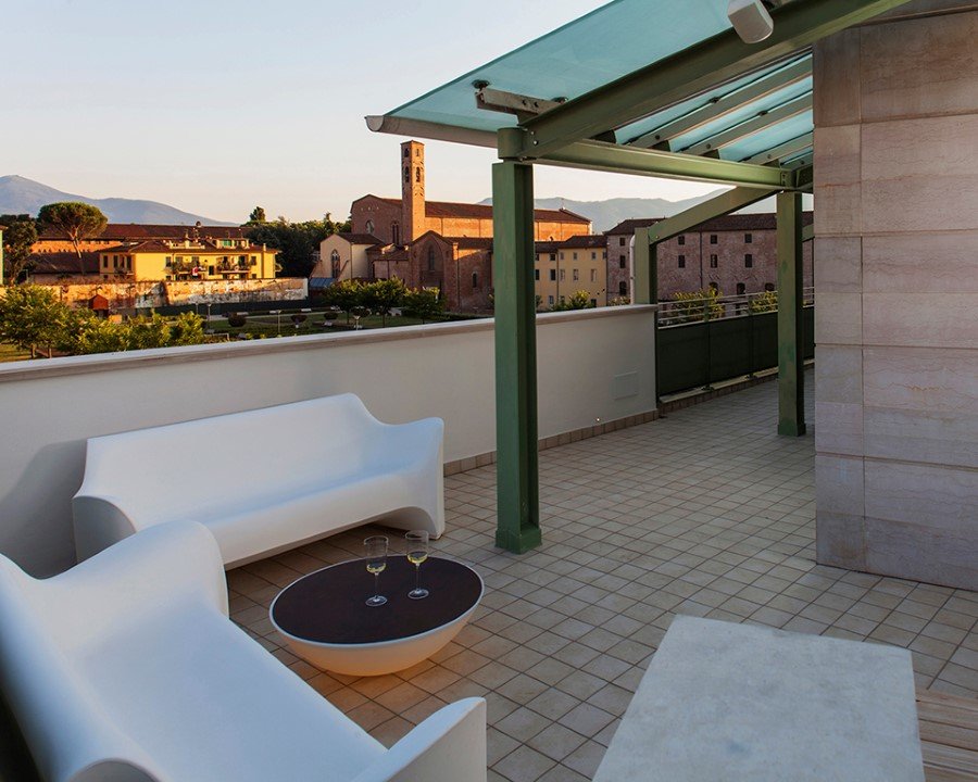 Canticle Luxury Residence in the Historical City Center of Lucca, Italy (14)