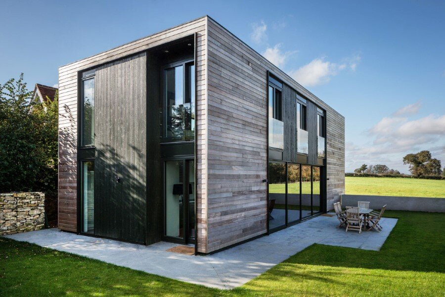 Flat-Packed Panels Home in the Countryside Near Oxford, England 2