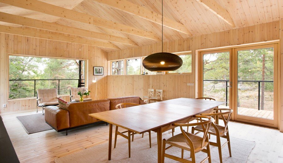 Single Story Vacation House on an Island in the Stockholm Archipelago (10)