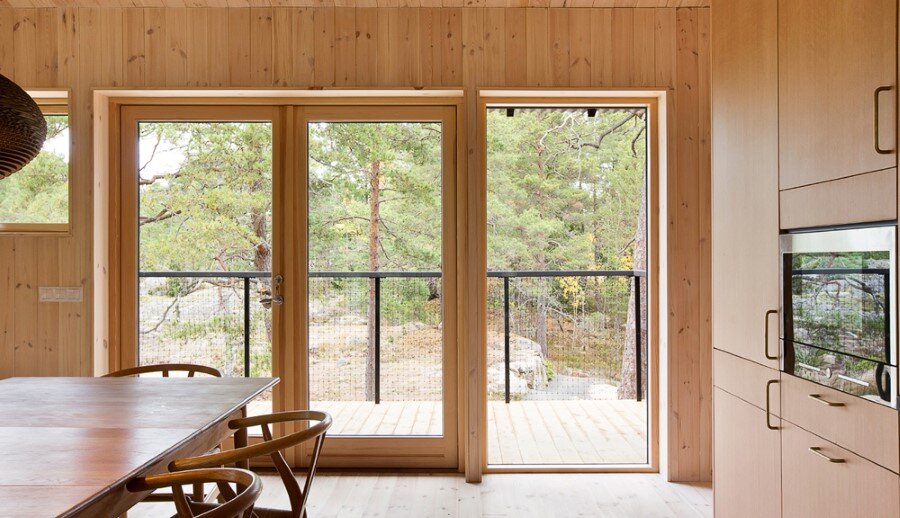 Single Story Vacation House on an Island in the Stockholm Archipelago (12)