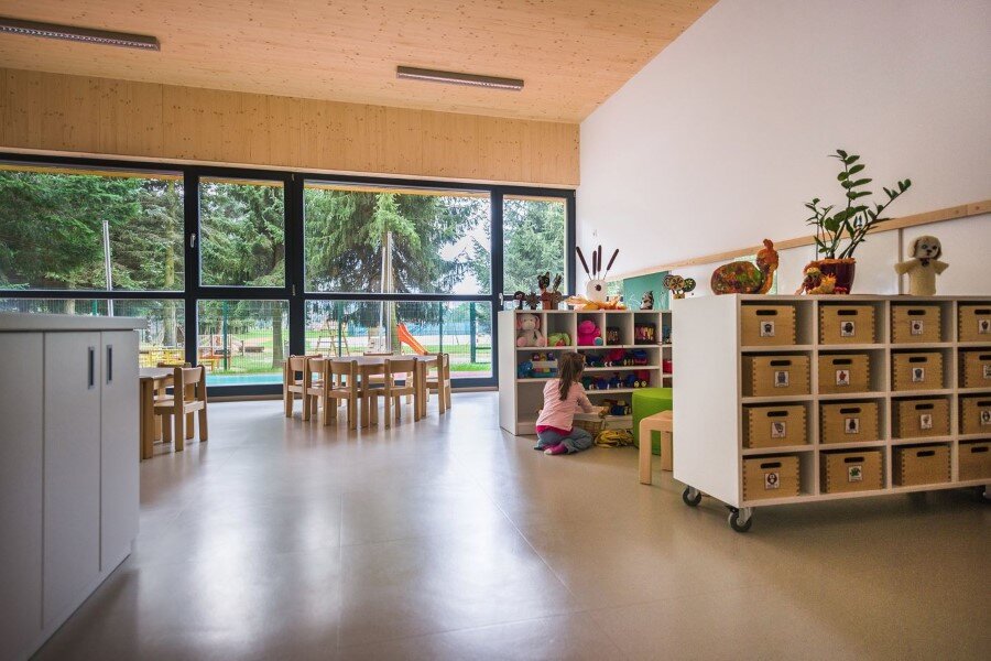 Šmartno Timeshare Kindergarten - Spaces Combined into one Learning Landscape (13)