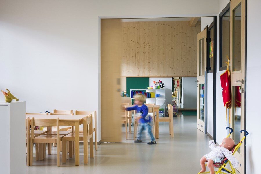 Šmartno Timeshare Kindergarten - Spaces Combined into one Learning Landscape (14)