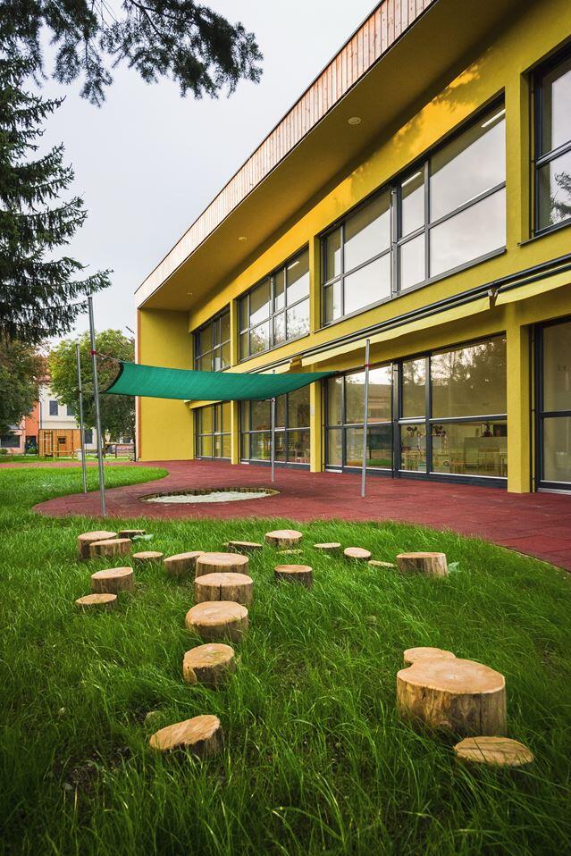 Šmartno Timeshare Kindergarten - Spaces Combined into one Learning Landscape (28)