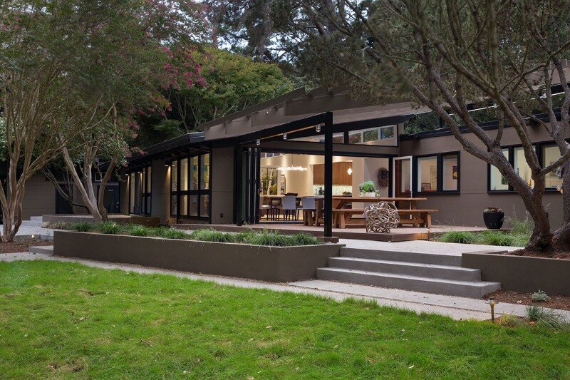 Mid-Century Modern House Remodeled for a Family of Five (4)