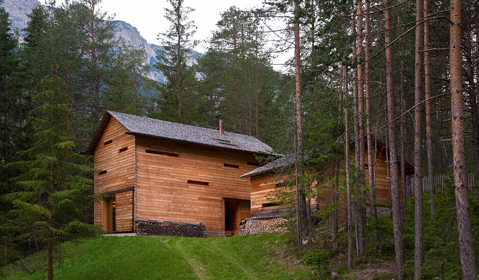Mountain Lodge Tamersc Inspired by Alpine Traditions in South Tyrol (12)