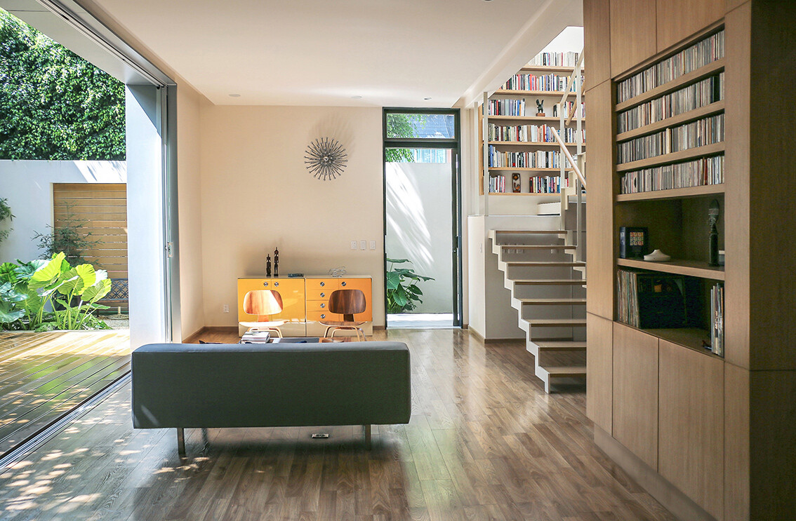 Small Eco-Friendly Home in Mexico City by Paul Cremoux Studio (15)