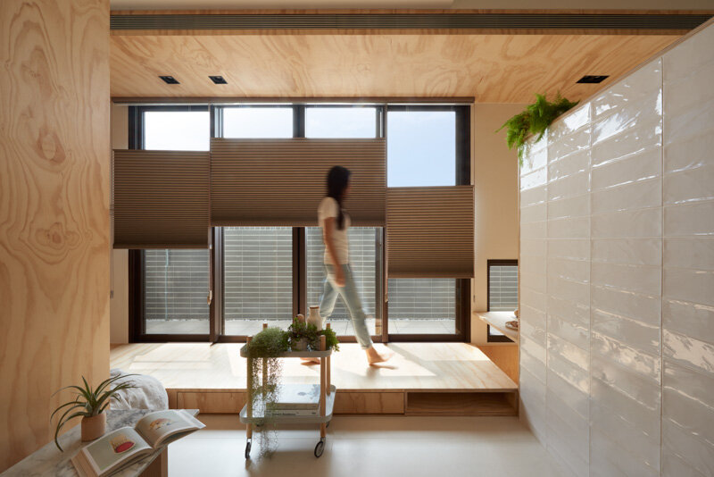 33 Square Meters Compact House with Innovative Vertical Architecture and Natural Decor (7)