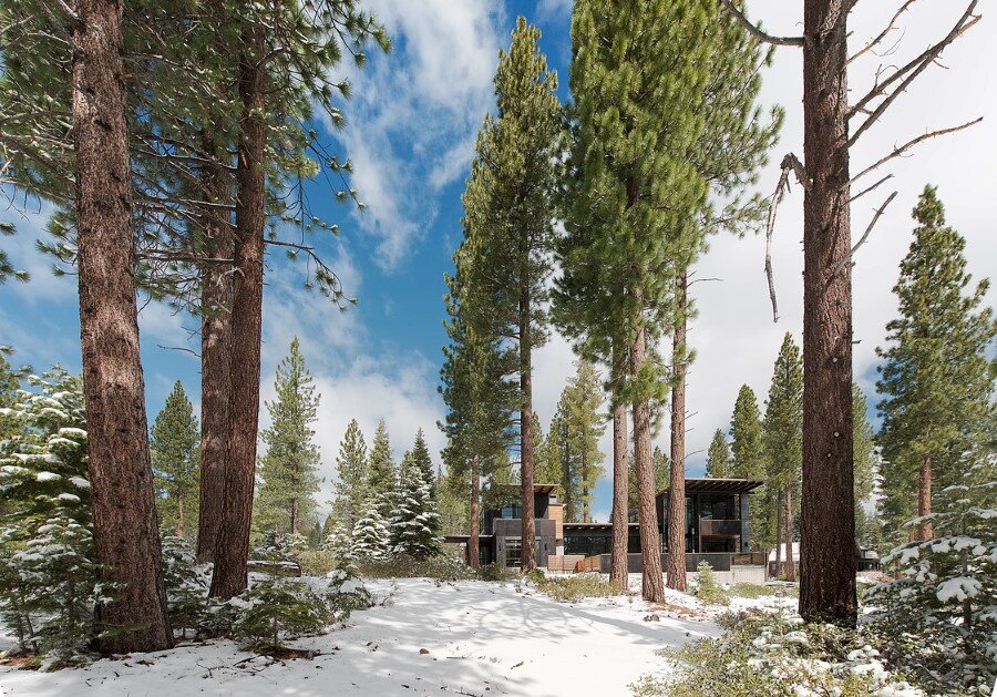 Martis Camp House in Northstar California by Faulkner Architects (1)