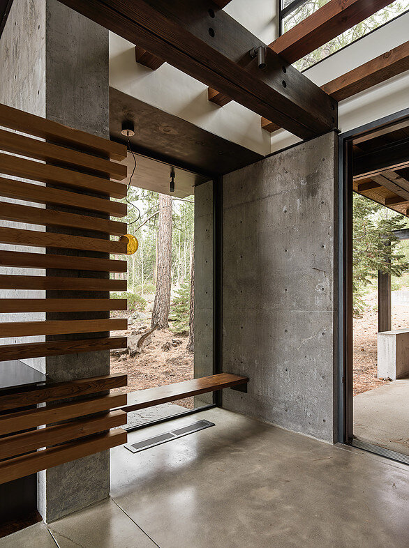 Martis Camp House in Northstar California by Faulkner Architects (12)