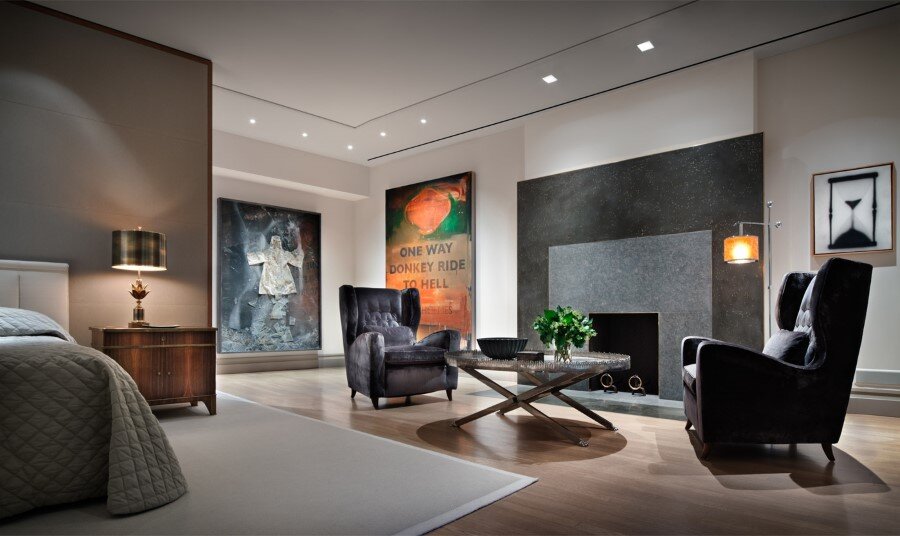 New York Penthouse Loft displays a beautiful collection of art (16)