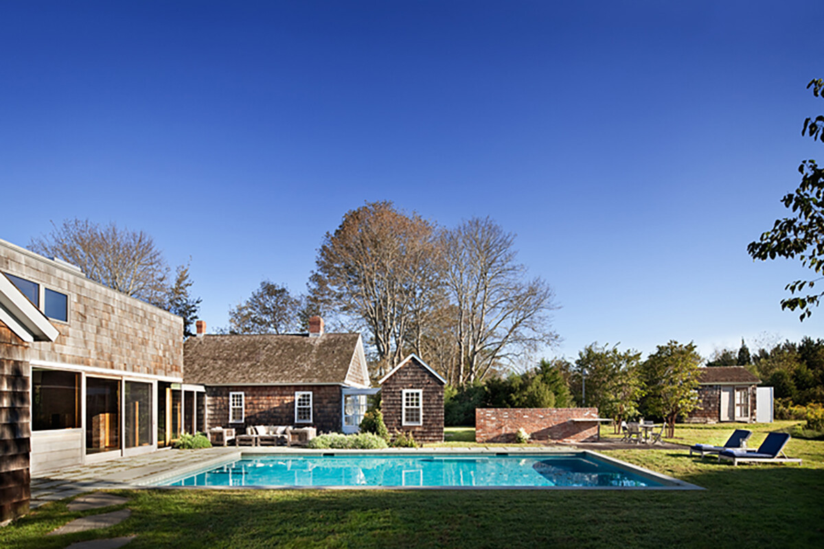 Sagaponack House - Created by Connecting Three 19th Century Barns (4)