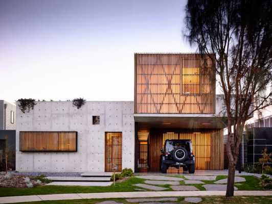 Torquay House: Captivating Combination of Concrete and Warm Wood