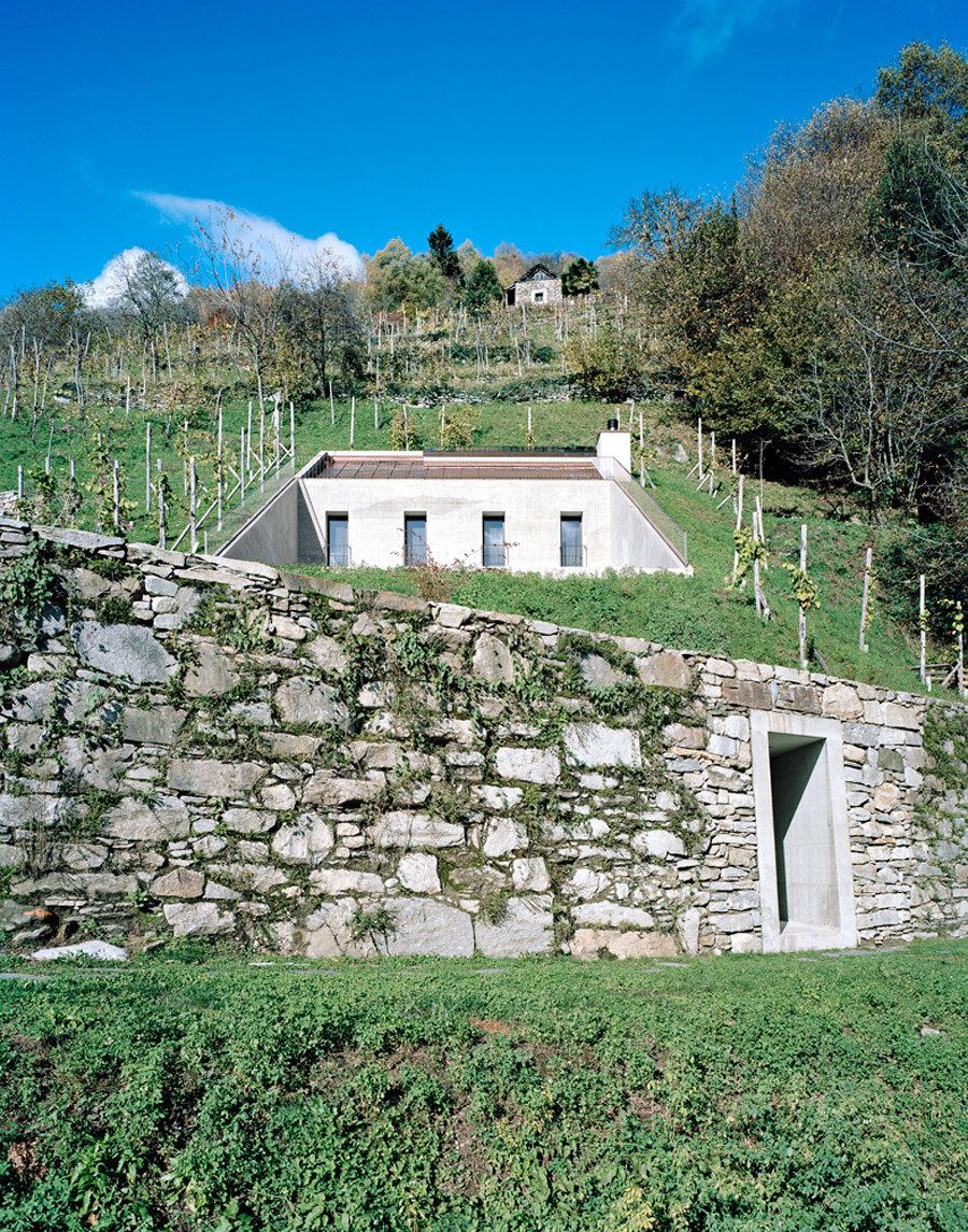 Underground House - The An­ti­thesis to a House on a Slope (5)