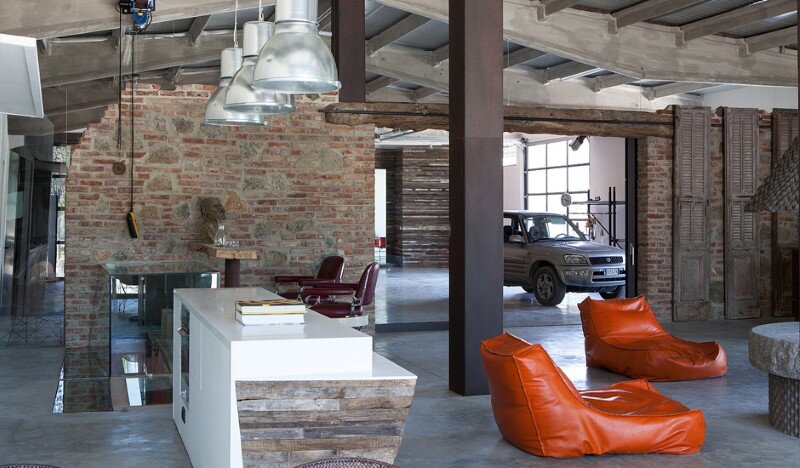 Art Hangar Modern Loft Built in the Middle of Tuscan Countryside (4)
