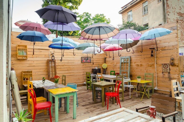 Acuarela Bistro is an Inviting Space for the Creative Community in Bucharest
