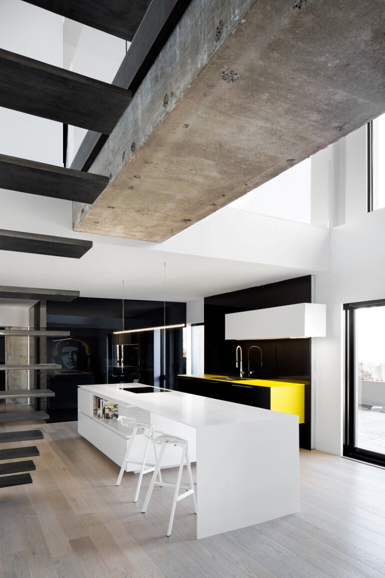 Habitat 67 - Minimalist Apartment Design in Montreal (15)