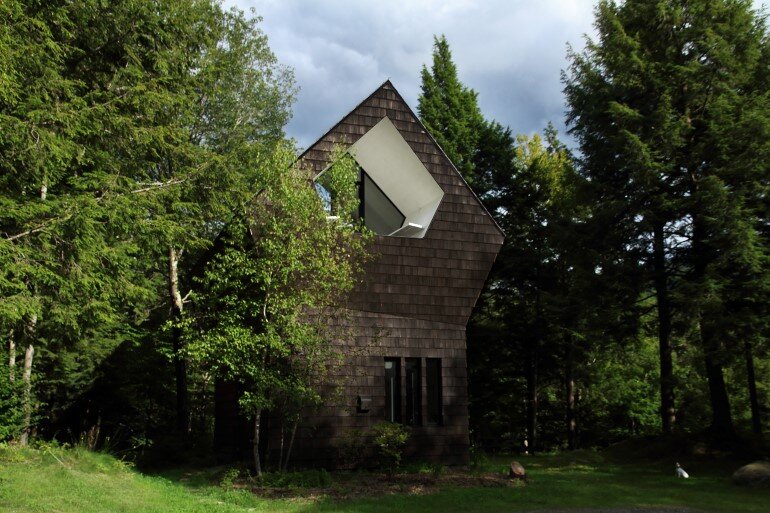 La Colombière Is A Refuge Perched In The Forest Reminding Us Of Bird Huts (11)