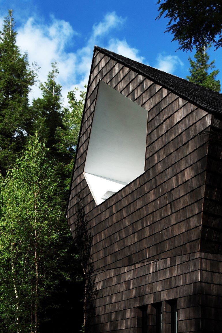 La Colombière Is A Refuge Perched In The Forest Reminding Us Of Bird Huts (12)