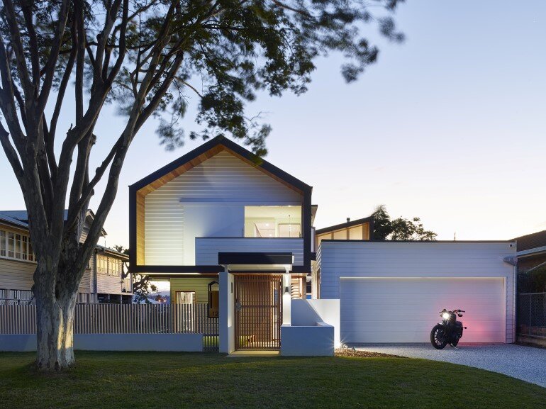 Nundah House Has Simple Forms Balanced with Contrasting Colours