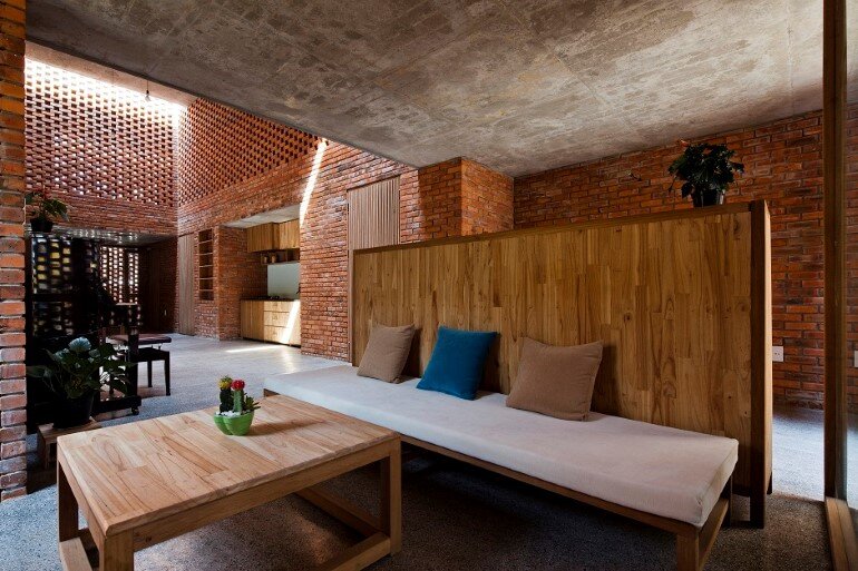 Termitary House Has an Architecture Inspired by Termite Nests (8)