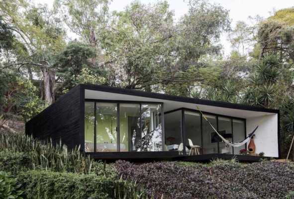 This Mexican Bungalow is Conceived as a Refuge in an Idyllic Jungle Site