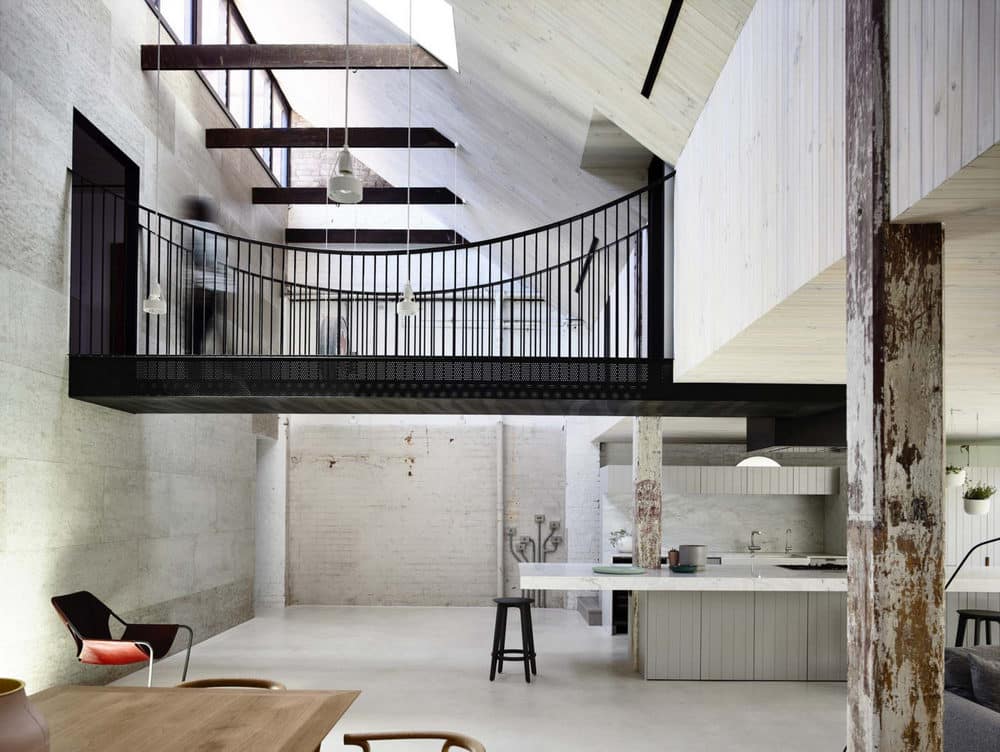Conversion of an old industrial warehouse, Architects EAT