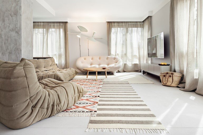 Bright Bulgarian Apartment with Delightful Interior Design Elements (2)