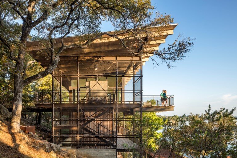 Lakeside House rises above the trees for 180-degree views (1)