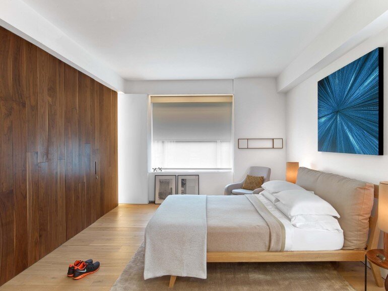 Minimalist Design and Organic Touches in Central Park West Apartment (5)