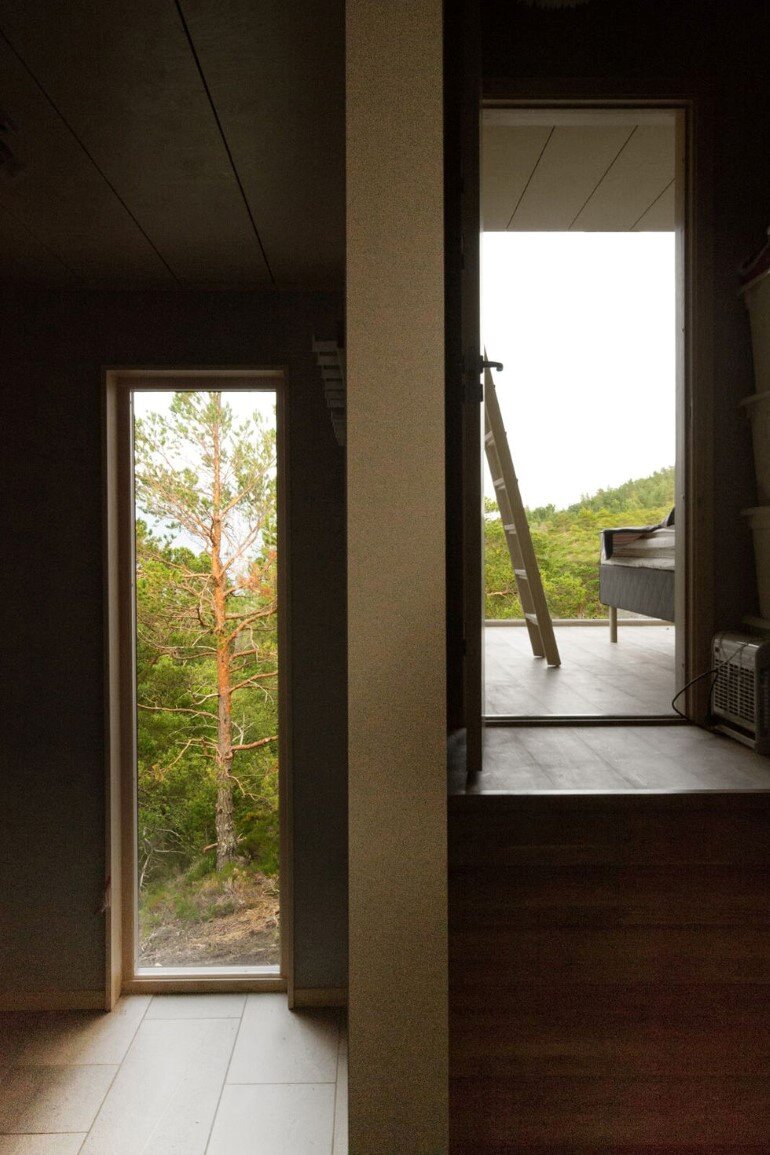 Straumsnes Holiday Cabin - Views Over a Norwegian Fjord 7