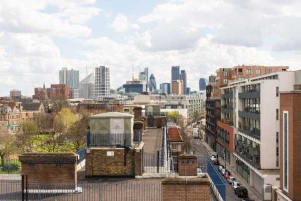 This Spectacular London Penthouse Offers Double-Height Spaces and ...