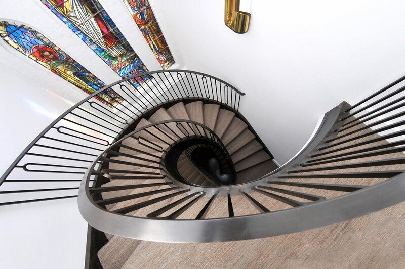 Cantilevered Helical Staircase with Gun Metal Finish (5)