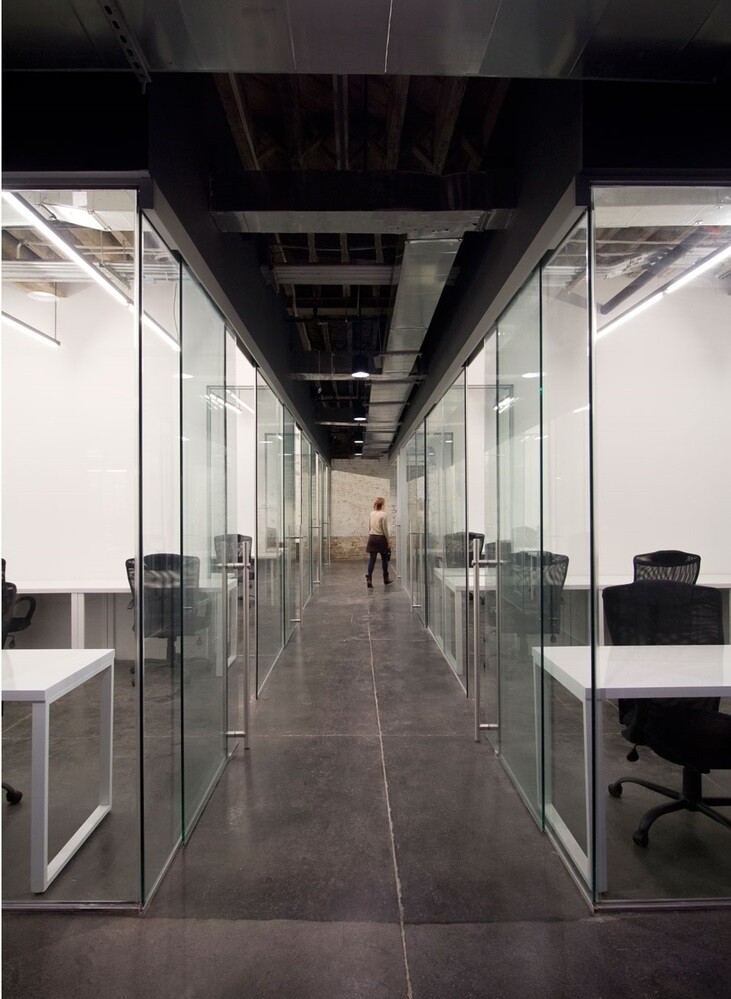 Coworkrs Offices - New Life for an Industrial Building in Brooklyn (3)
