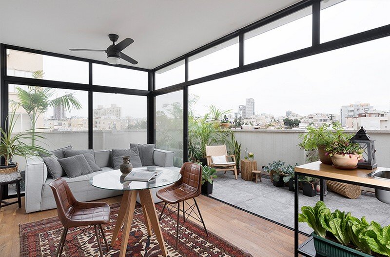 Duplex Apartment in Tel Aviv Fun-ctional Box by K.O.T Project (10)