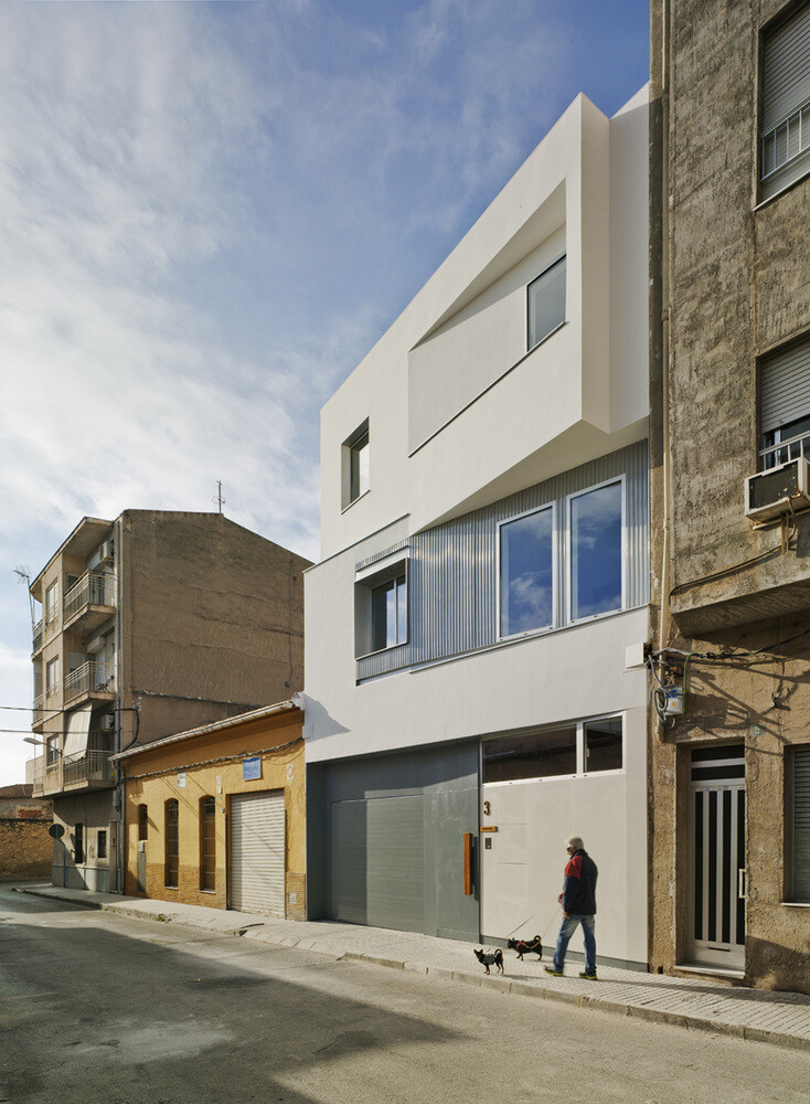 FM House by La Errería Architecture Office / Spain