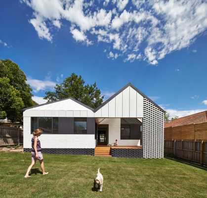 Hip and Gable House – Extension of a Californian Bungalow